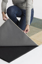 Load image into Gallery viewer, Gradasi Teal Quartz Rug
