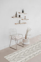 Load image into Gallery viewer, Nodum Light Grey Rug