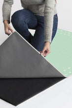 Load image into Gallery viewer, Dot Border Mint Rug
