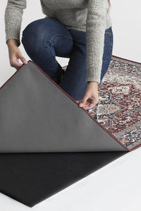 Hendesi Heriz Bordeaux Rug