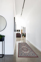 Load image into Gallery viewer, Hendesi Heriz Bordeaux Rug
