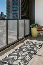 Load image into Gallery viewer, Outdoor Painted Chevron Black Rug
