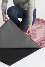 Load image into Gallery viewer, Victoria Garnet Rug
